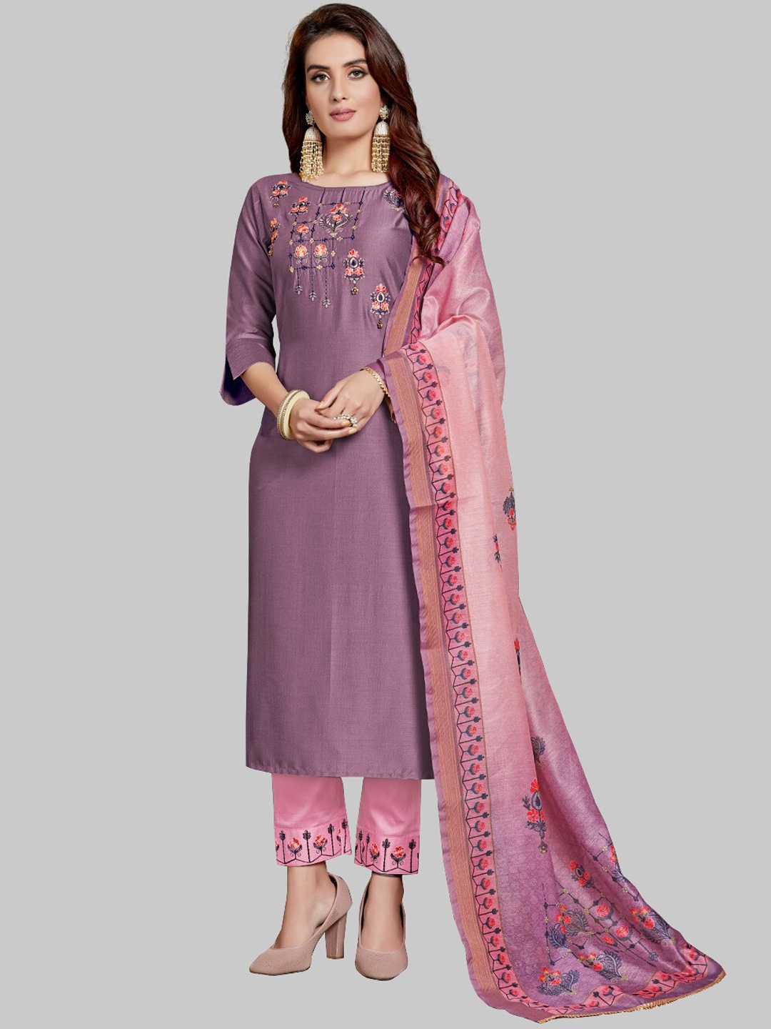 

7TH FAB Women Lavender Floral Embroidered Pure Silk Kurta with Trousers & With Dupatta