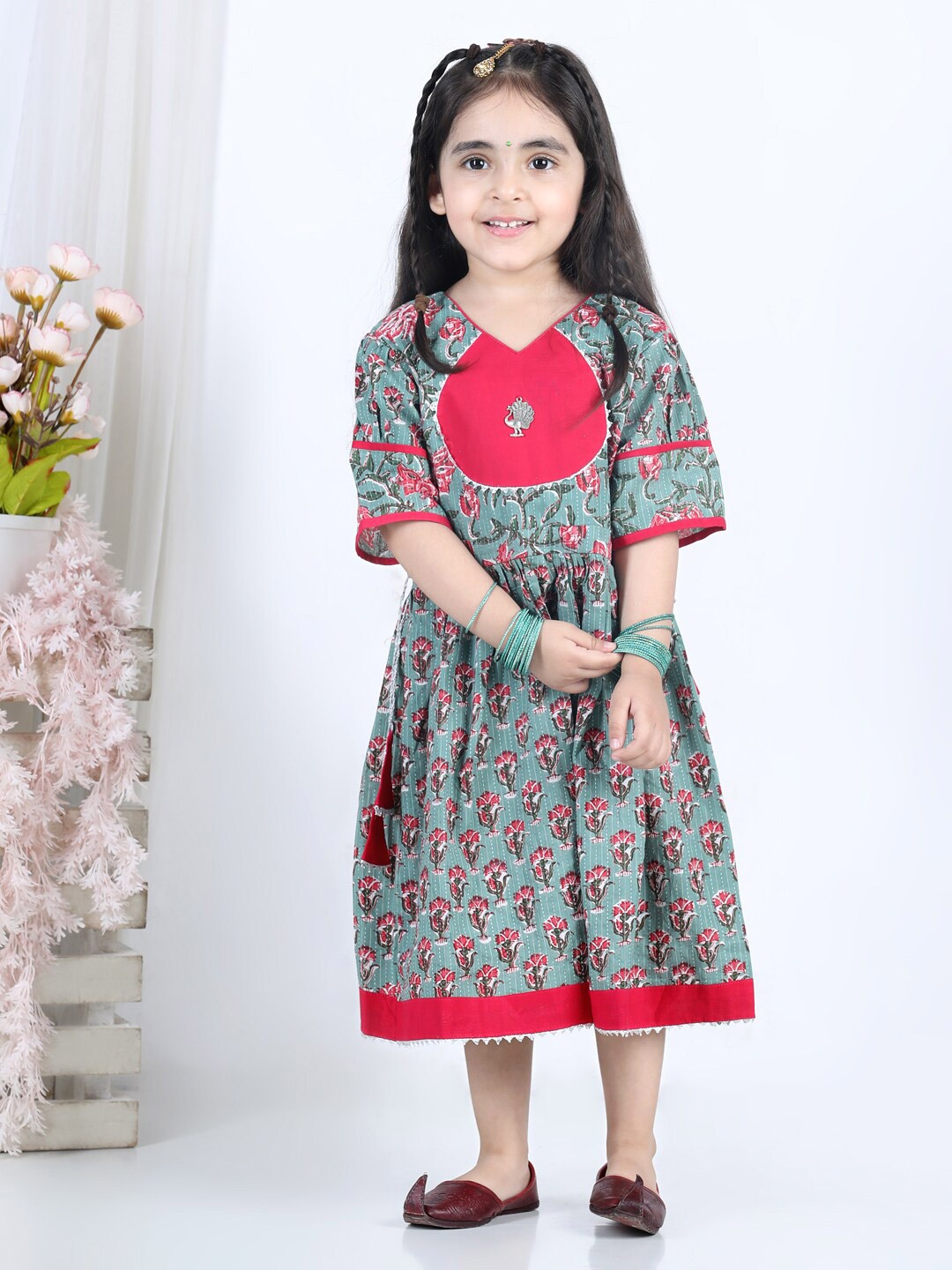 

Kinder Kids Green Floral Cotton Midi Dress