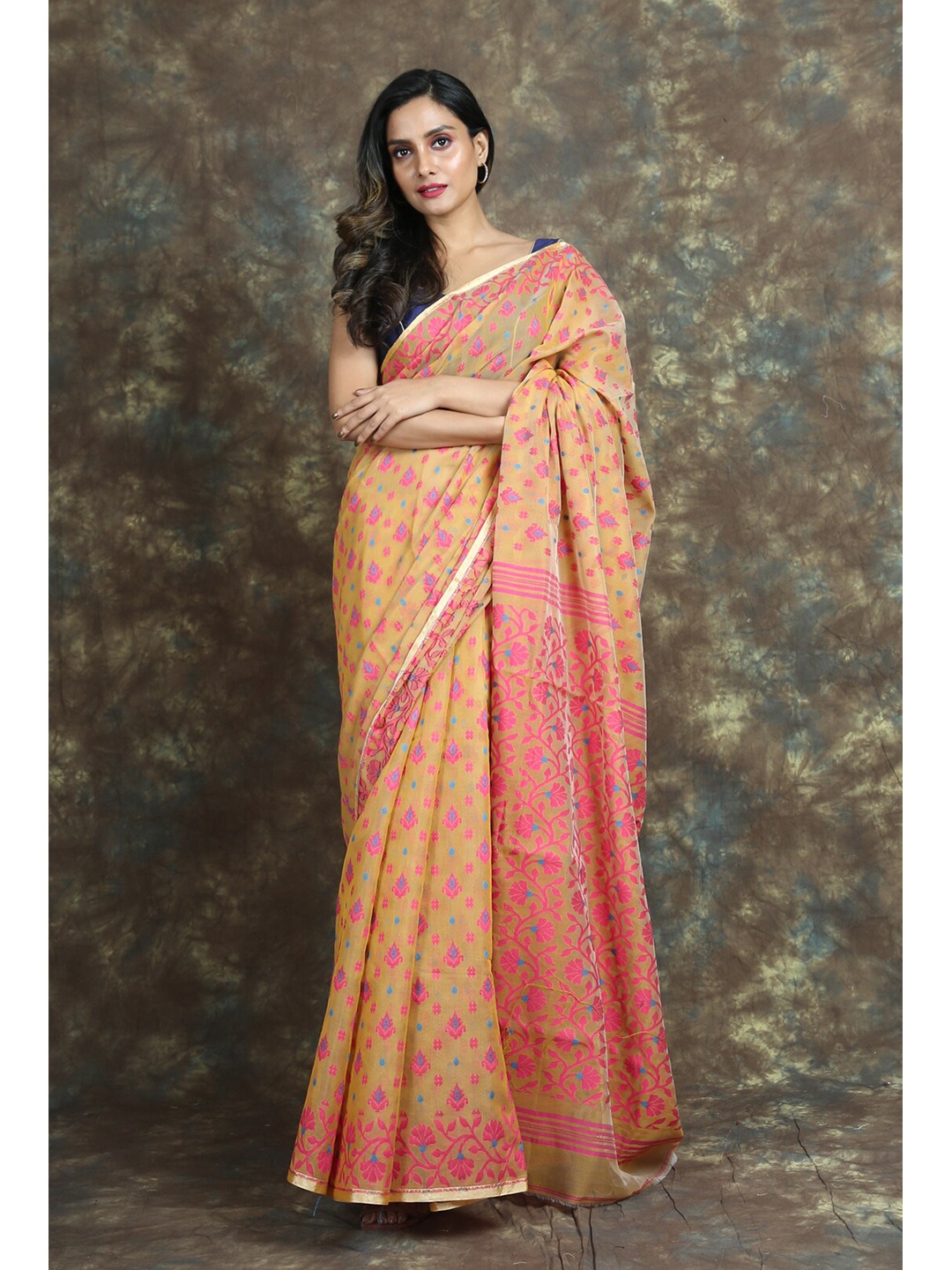 

Arhi Women Yellow & Pink Woven Design Silk Cotton Jamdani Saree