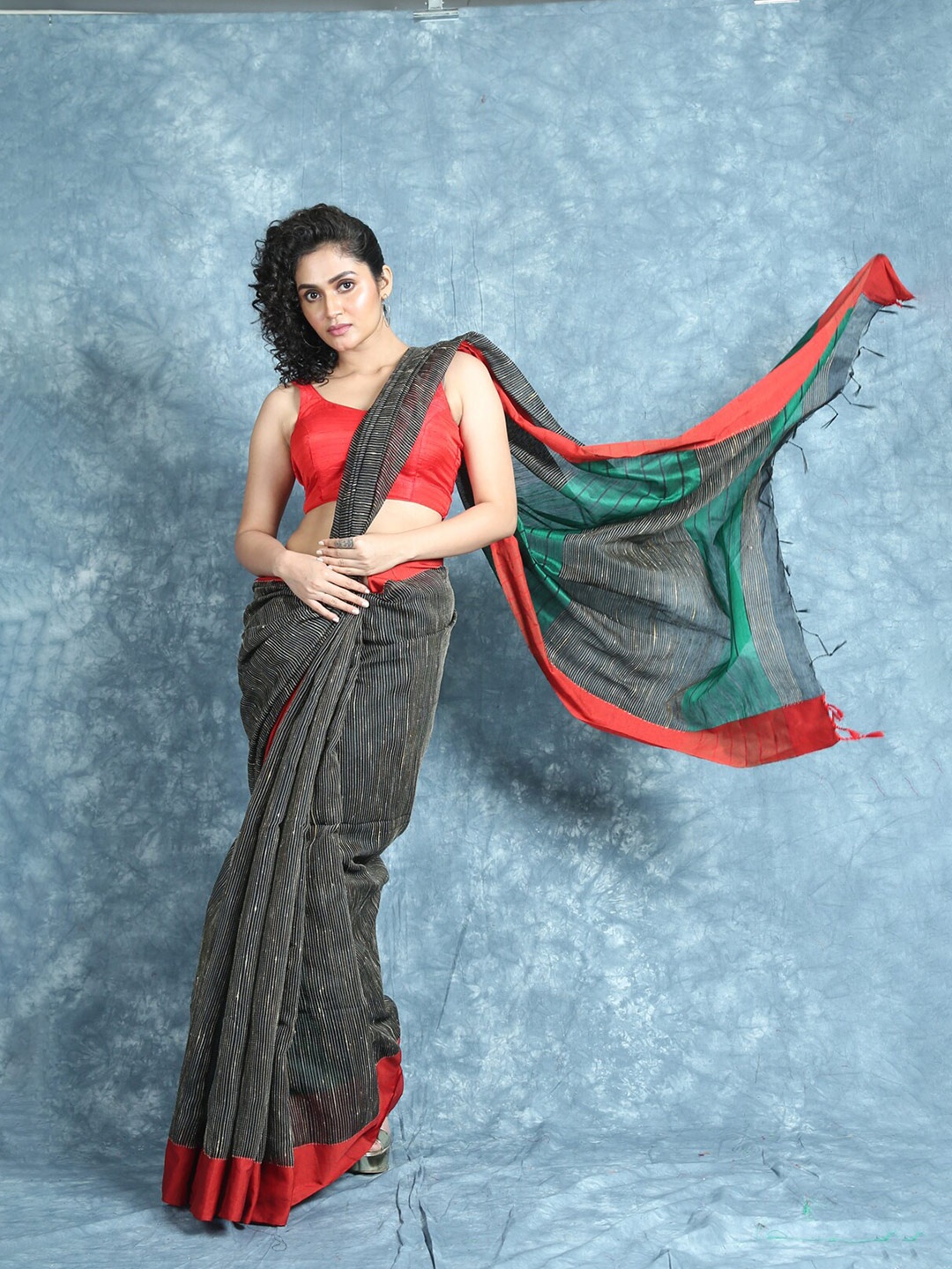 

Arhi Black & Red Striped Pure Cotton Saree