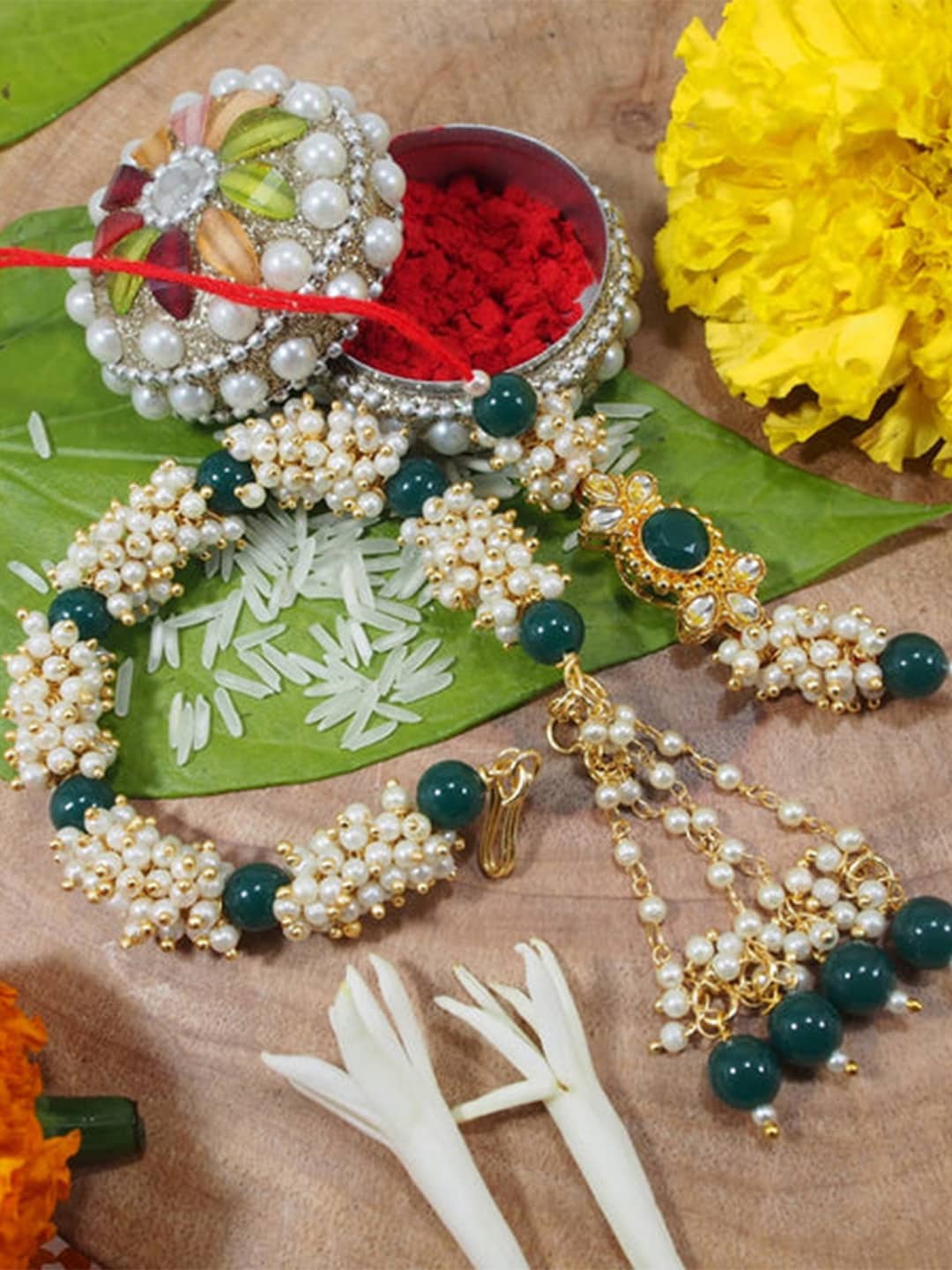 

Peora Green Set of 2 Beaded Bhaiya & Bhabhi Rakhi with Roli Chawal & Greeting Card