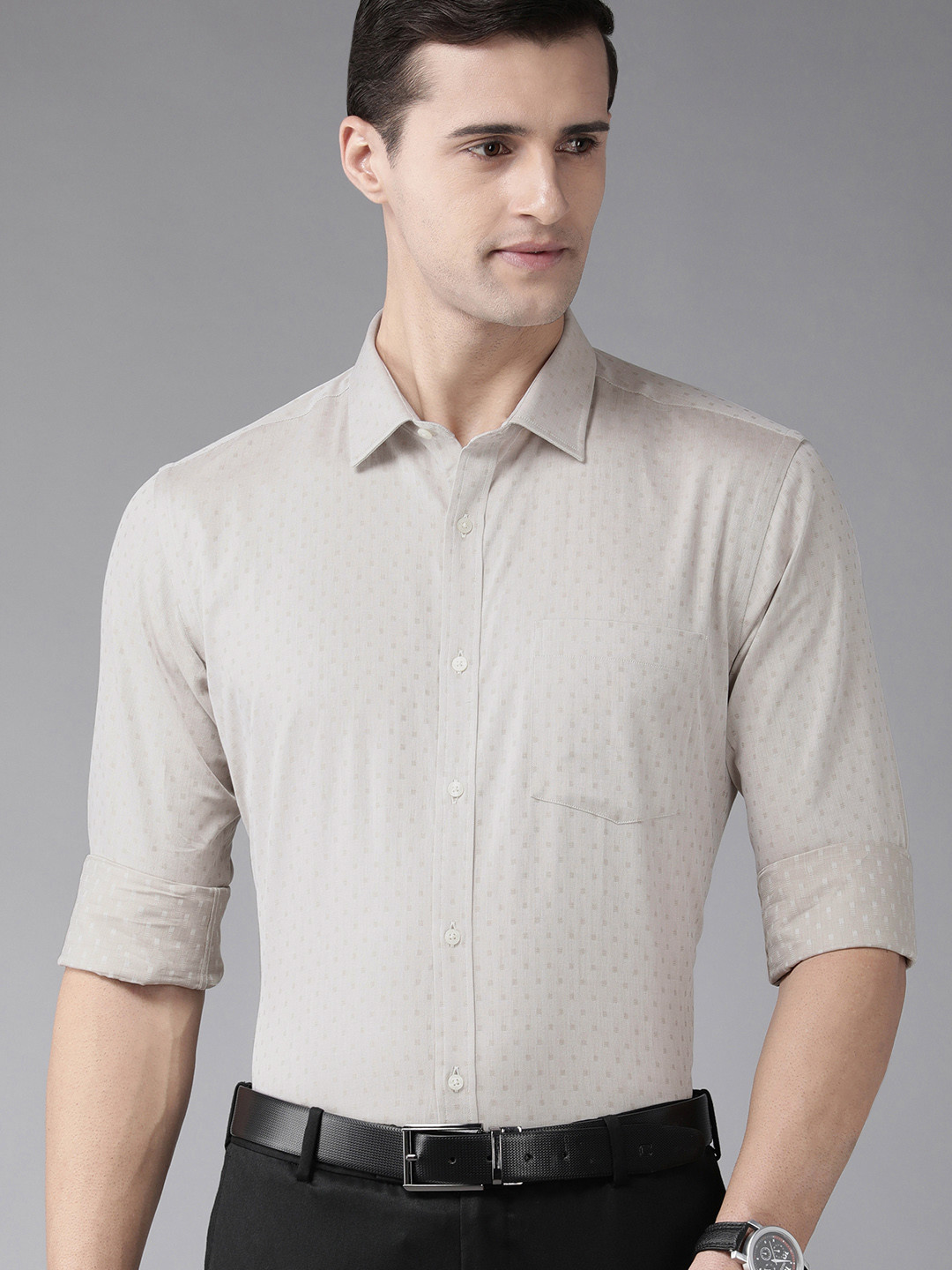 

Park Avenue Men Grey Textured Slim Fit Pure Cotton Formal Shirt