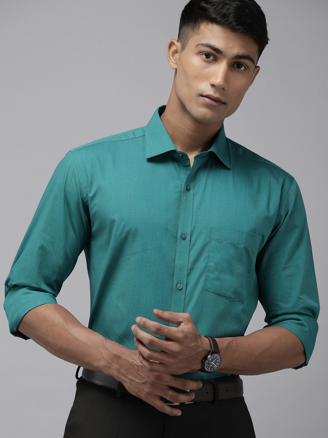 

Park Avenue Men Green Solid Slim Fit Pure Cotton Formal Shirt