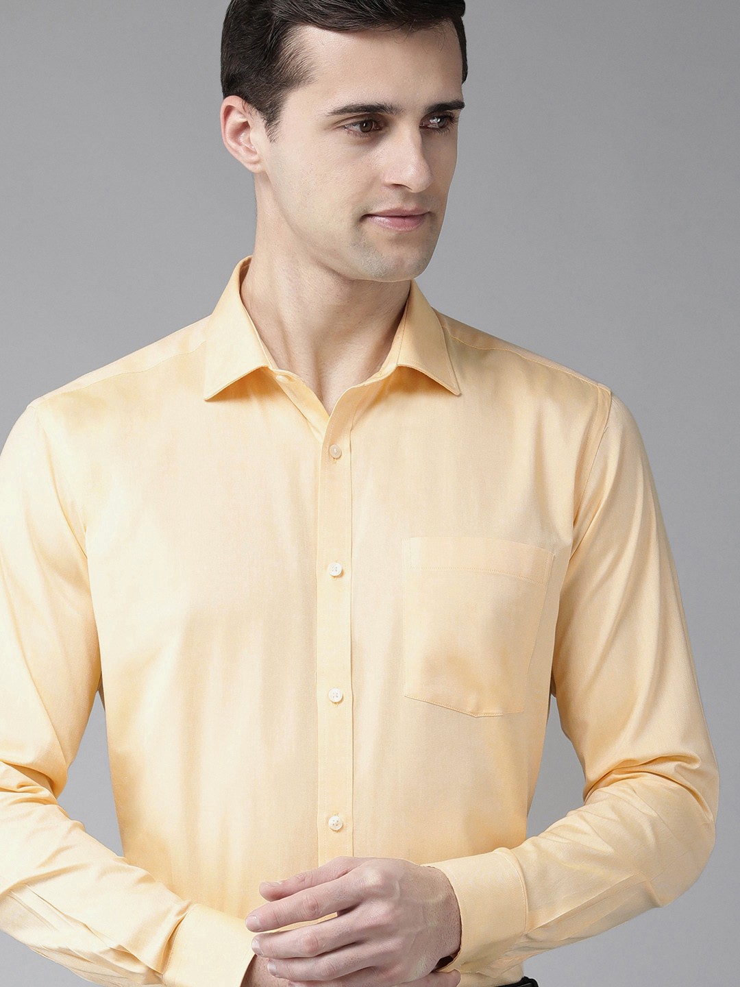 

Park Avenue Men Yellow Self Designed Textured Slim Fit Pure Cotton Formal Shirt