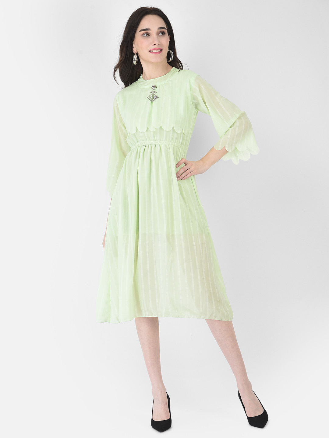 

FNOCKS Green Georgette Midi Dress