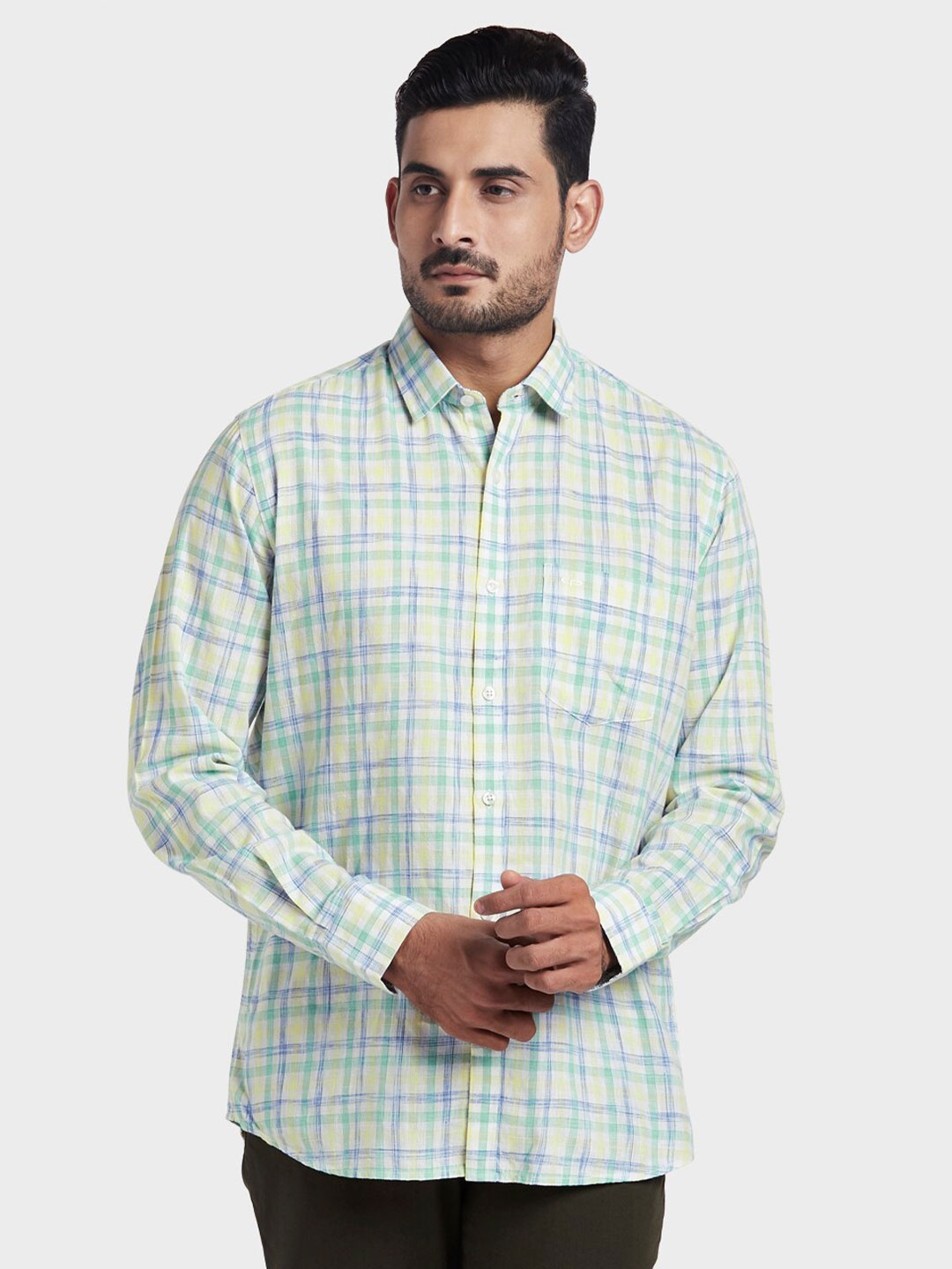 

ColorPlus Men Green Tailored Fit Checked Casual Shirt