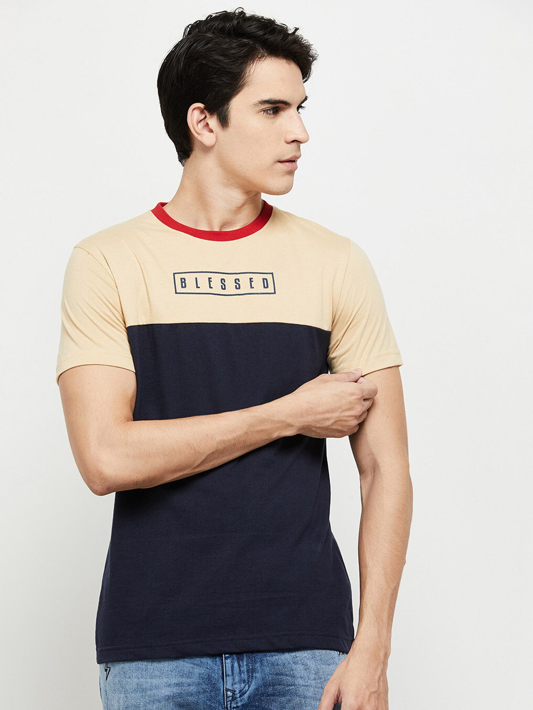 

max Men Beige & Black Printed T-shirt