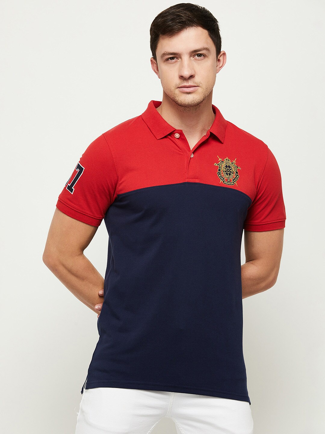 

max Men Red & Navy Blue Colourblocked Polo Collar T-shirt