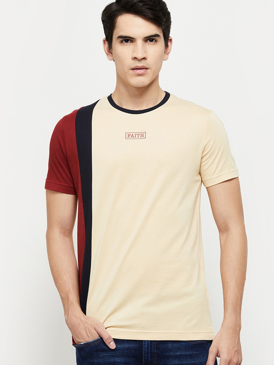 

max Men Beige Applique T-shirt