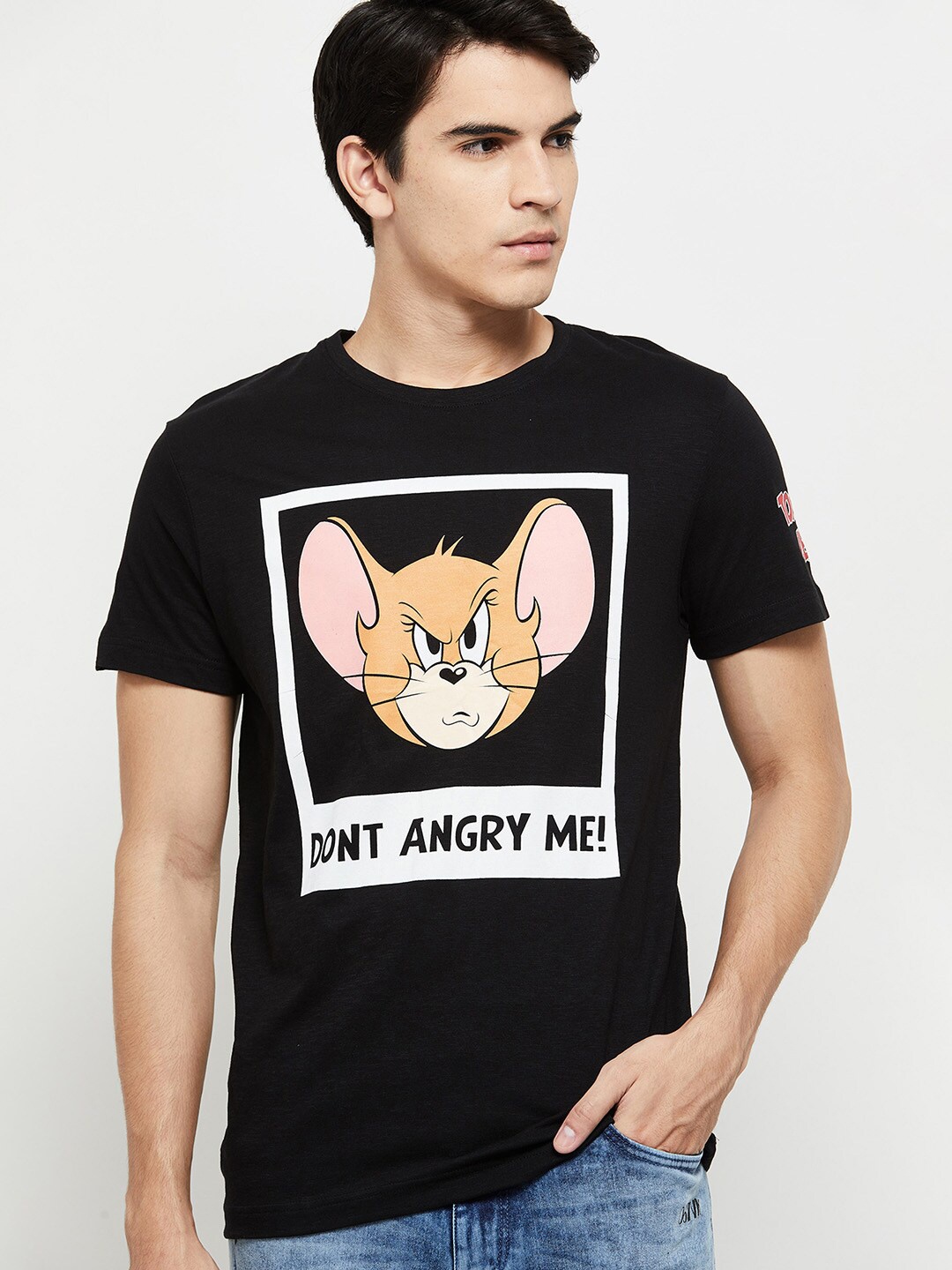 

max Men Black Printed Raw Edge T-shirt