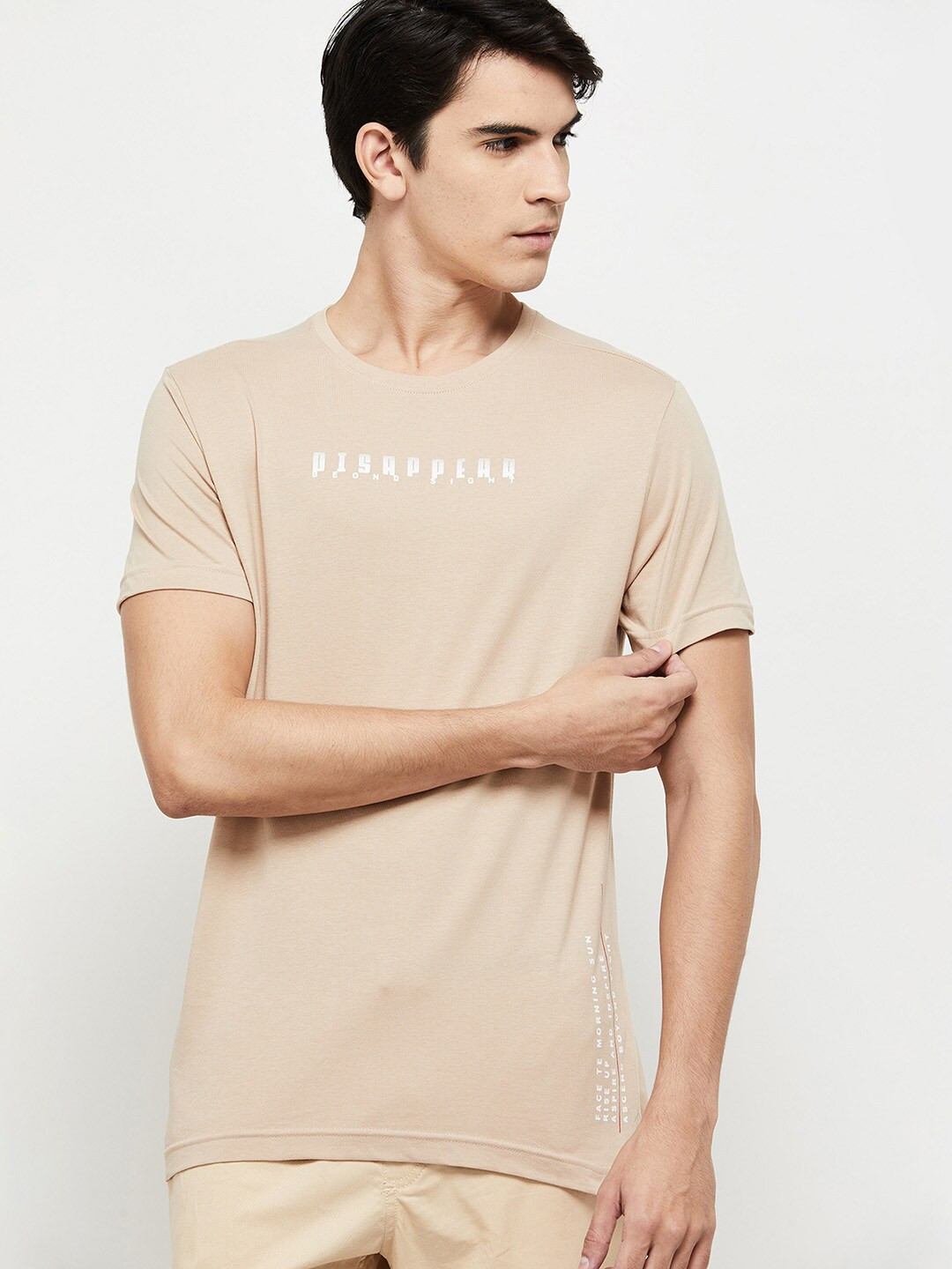 

max Men Beige Typography Printed T-shirt