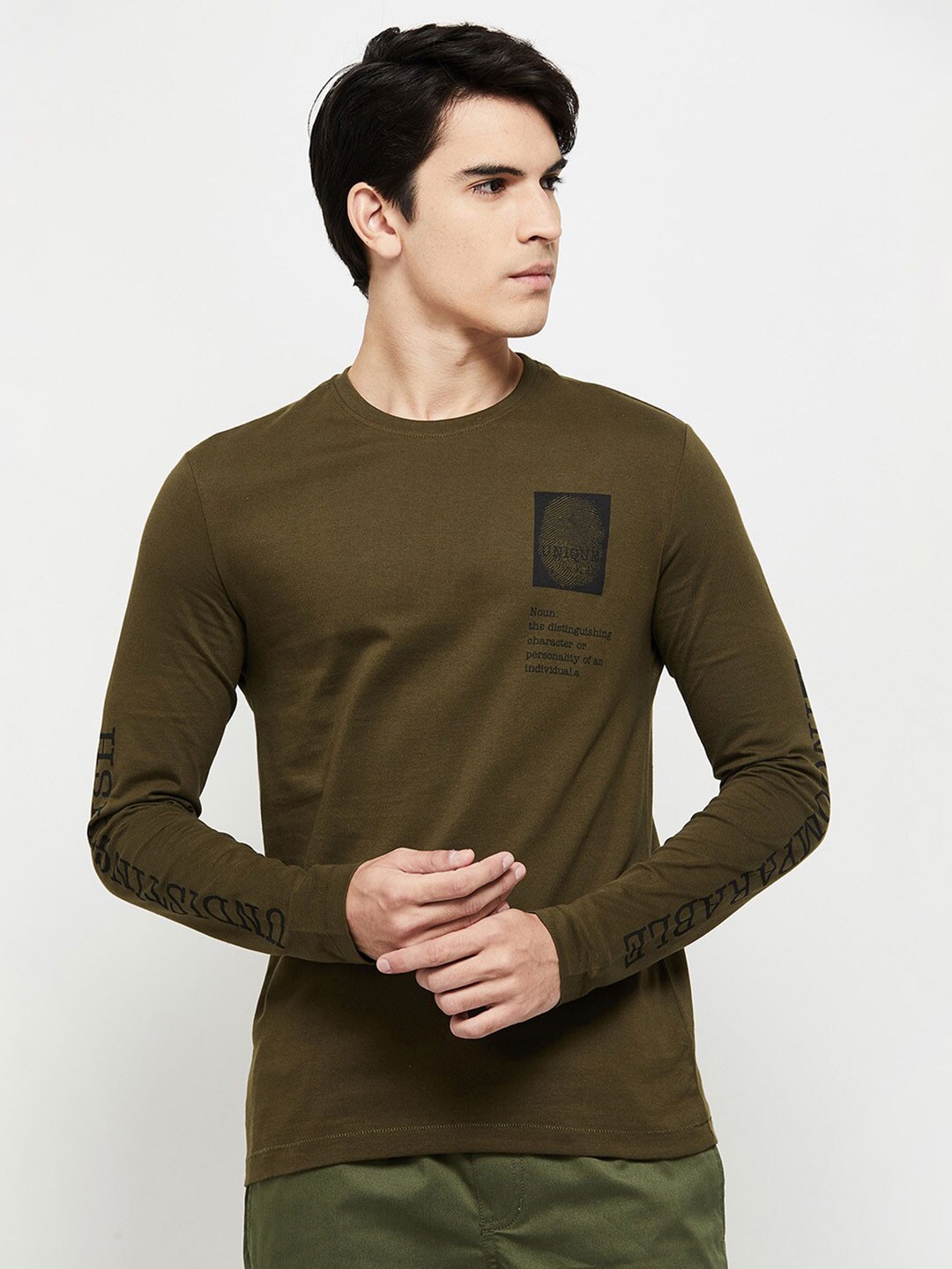 

max Men Green T-shirt With Long Sleeves