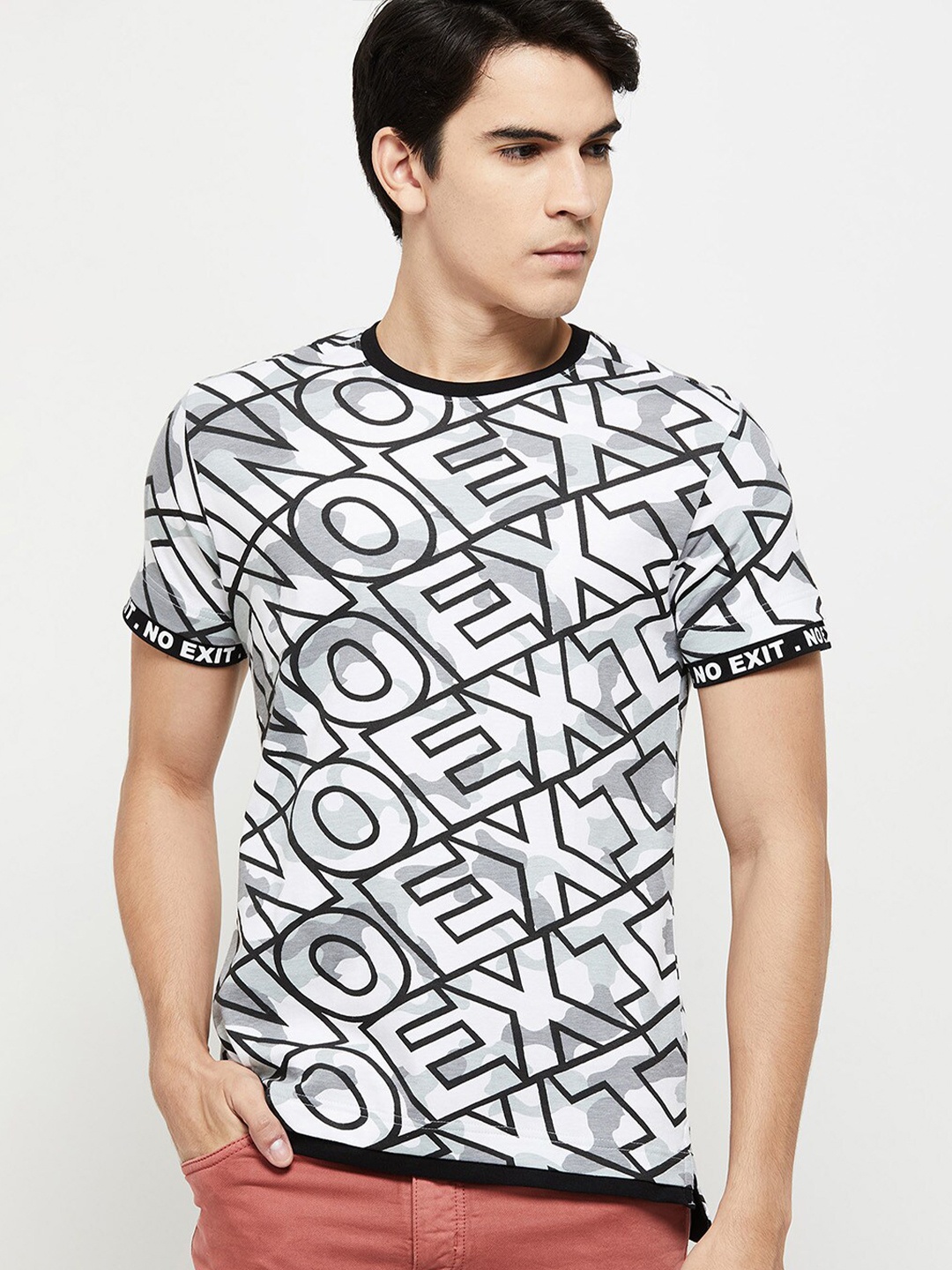 

max Men White & Black Typography Printed Monochrome Regular Fit T-shirt