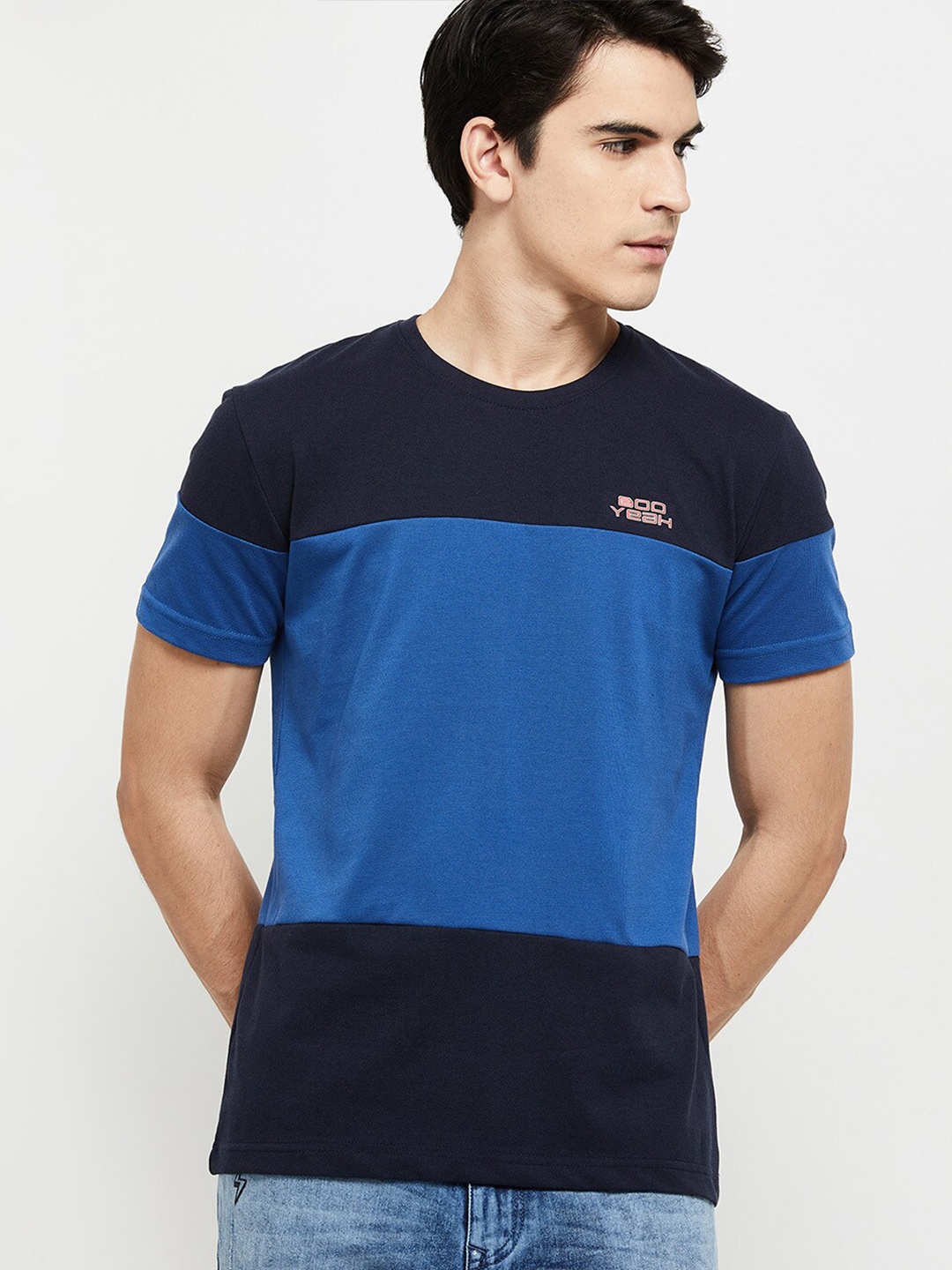 

Max Men Blue Colourblocked T-shirt