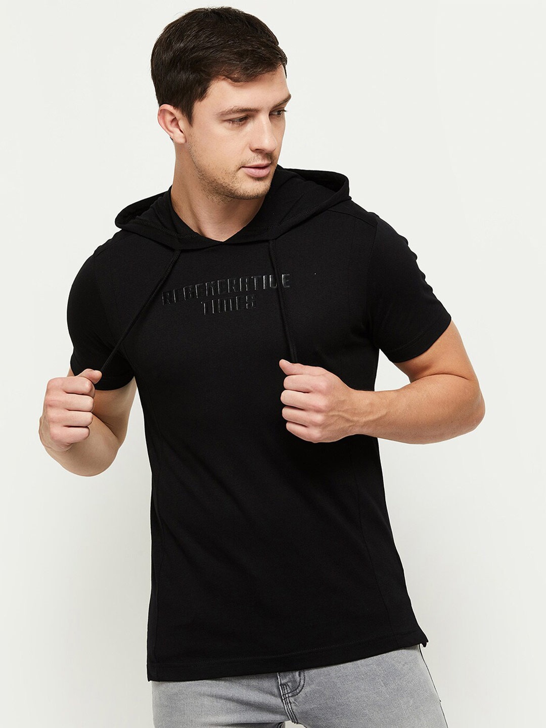 

max Men Black hooded short sleeves T-shirt