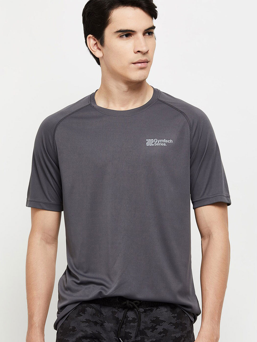 

max Men Blue T-shirt