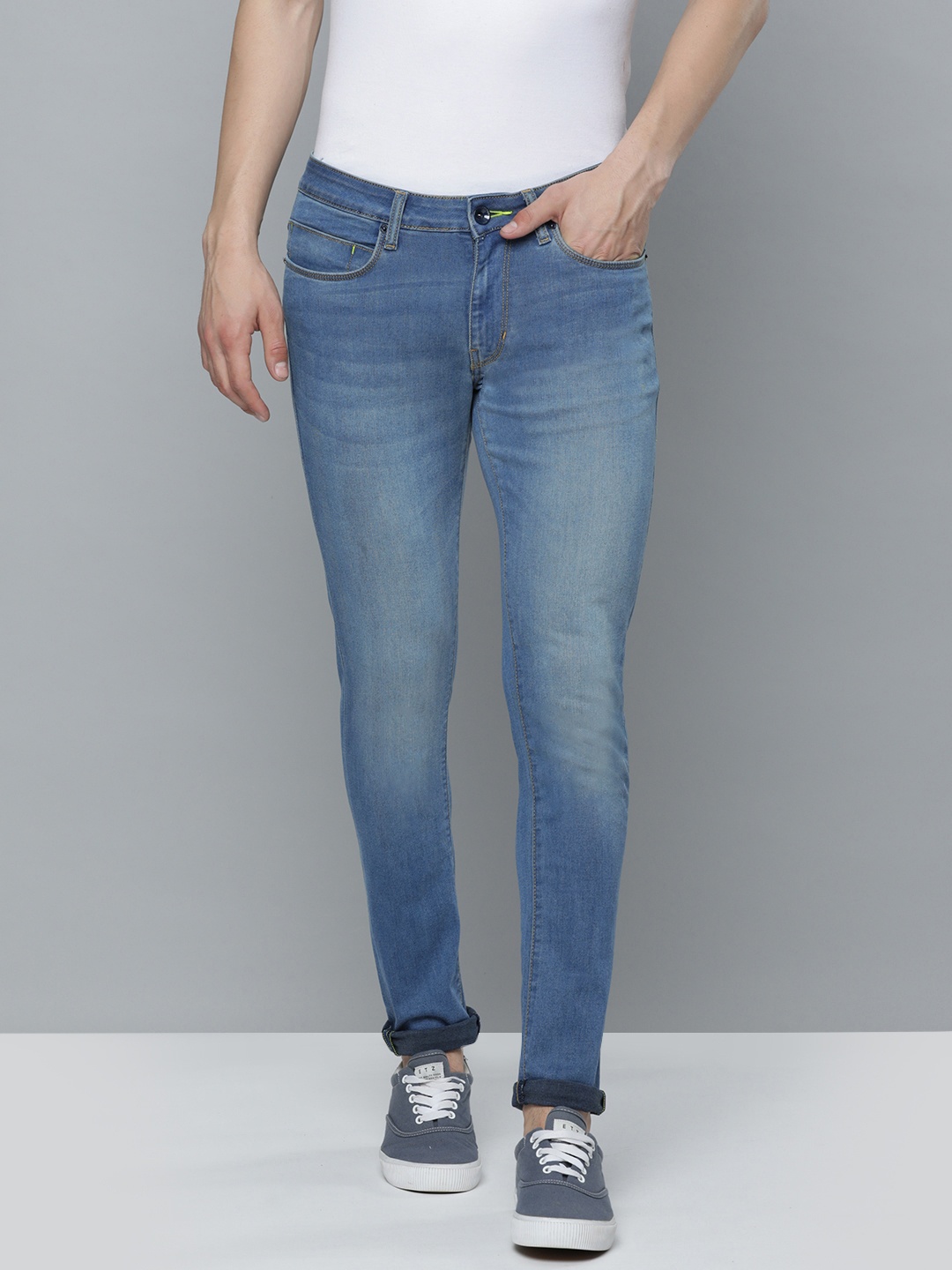 

Flying Machine Men Jackson Super Skinny Fit Light Fade Stretchable Jeans, Blue