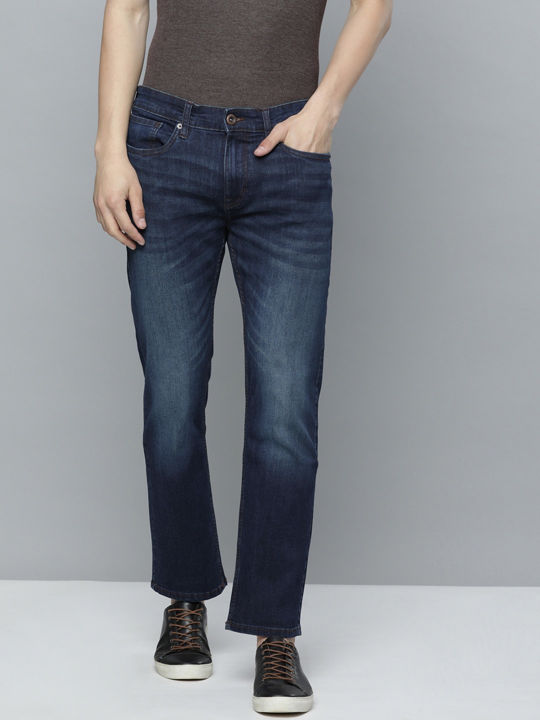 

Flying Machine Men Straight Fit Mid Rise Light Fade Stretchable Jeans, Blue