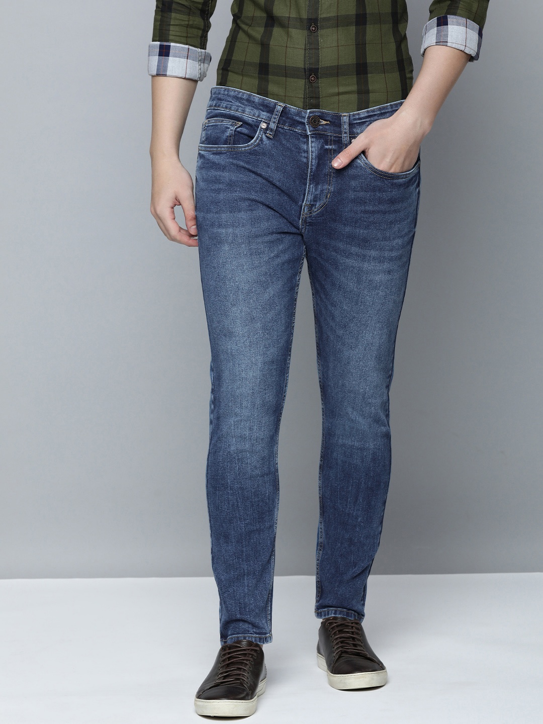 

Flying Machine Men Slim Fit Light Fade Stretchable Jeans, Blue