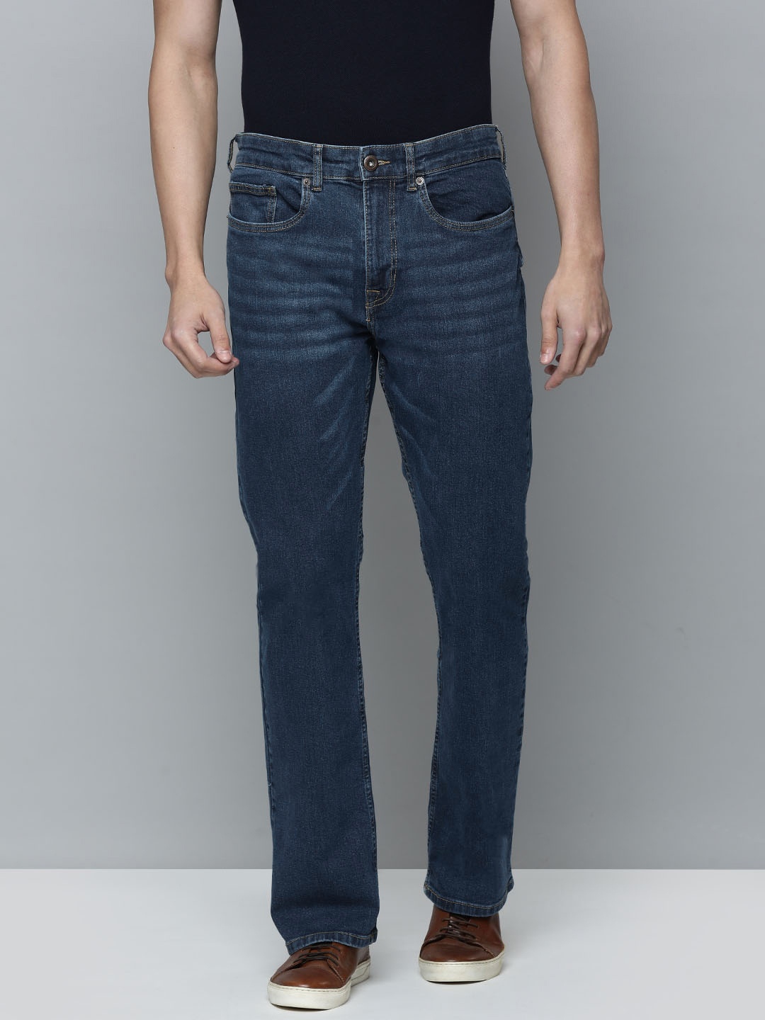 

Flying Machine Men Blue Bootcut Stretchable Jeans