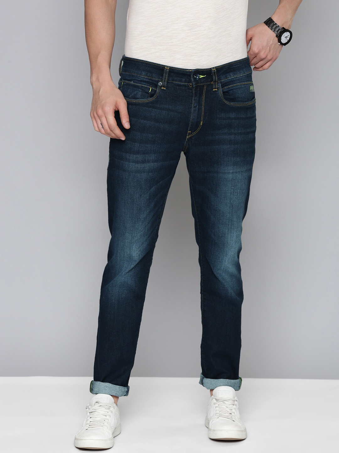 

Flying Machine Men Blue Slim Fit Heavy Fade Stretchable Jeans