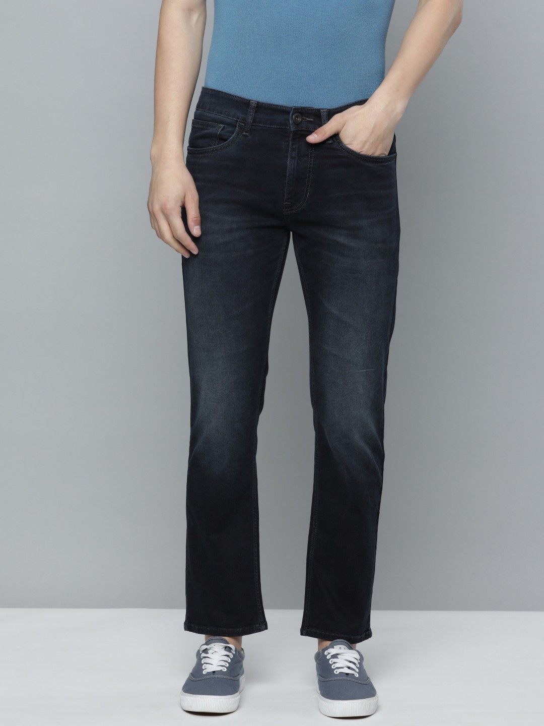 

Flying Machine Men Slim Fit Faded Jeans, Blue