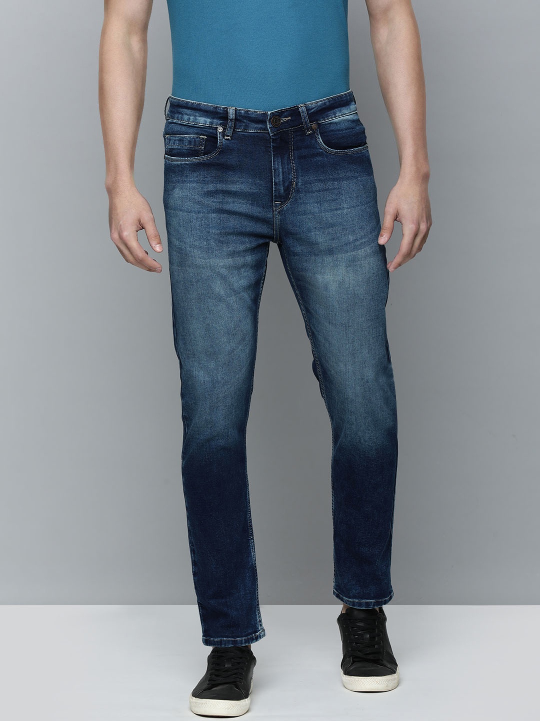 

Flying Machine Men Slim Fit Heavy Fade Stretchable Jeans, Blue