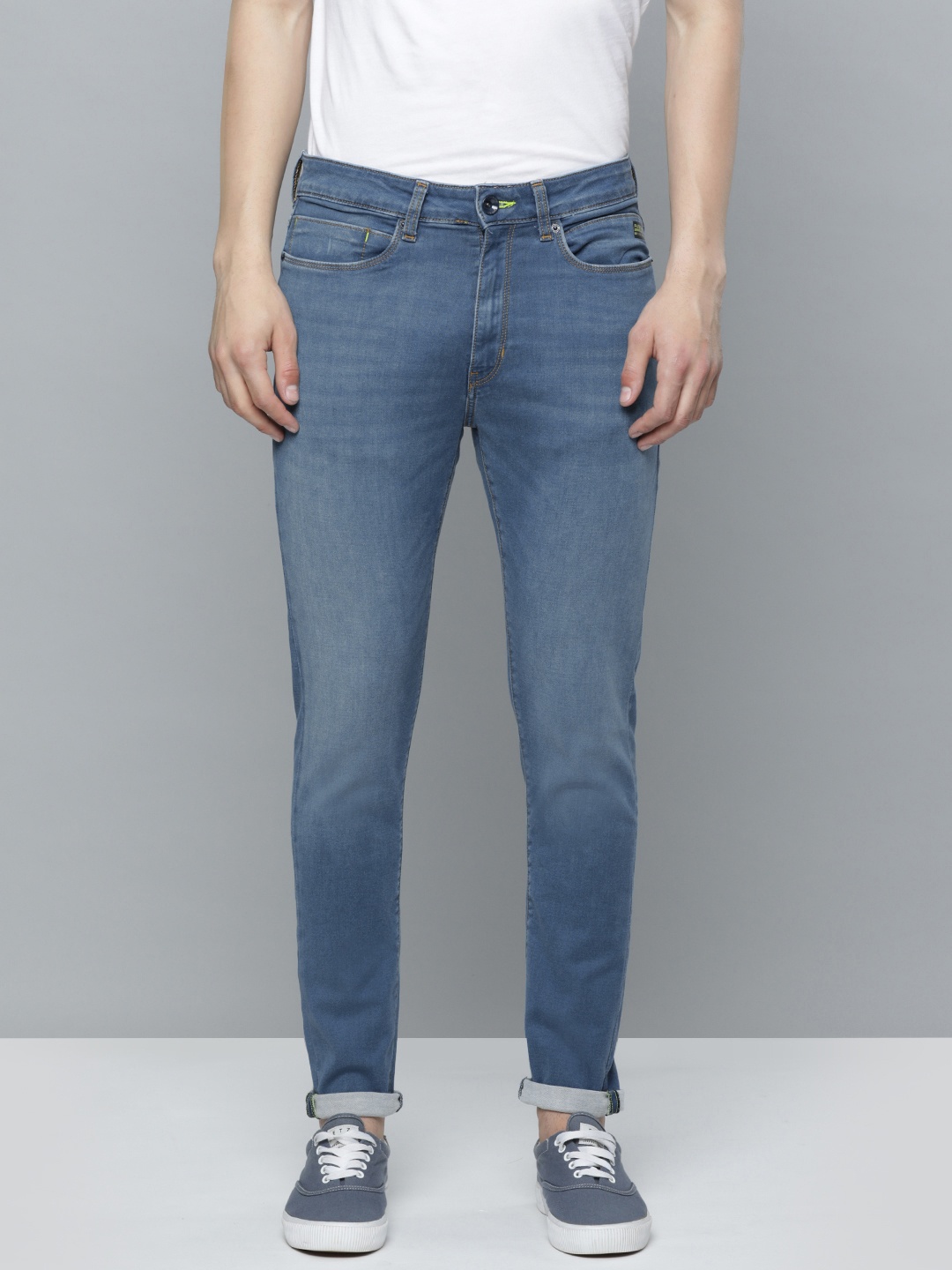 

Flying Machine Men Blue Slim Fit Light Fade Stretchable Jeans
