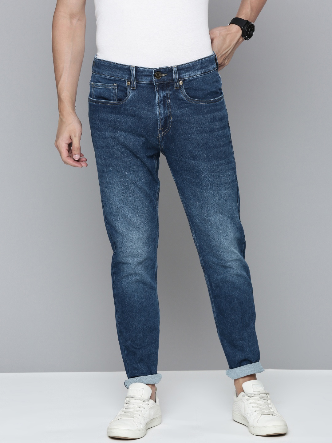 

Flying Machine Men Blue Slash Slim Tapered Fit Mid-Rise Light Fade Stretchable Jeans