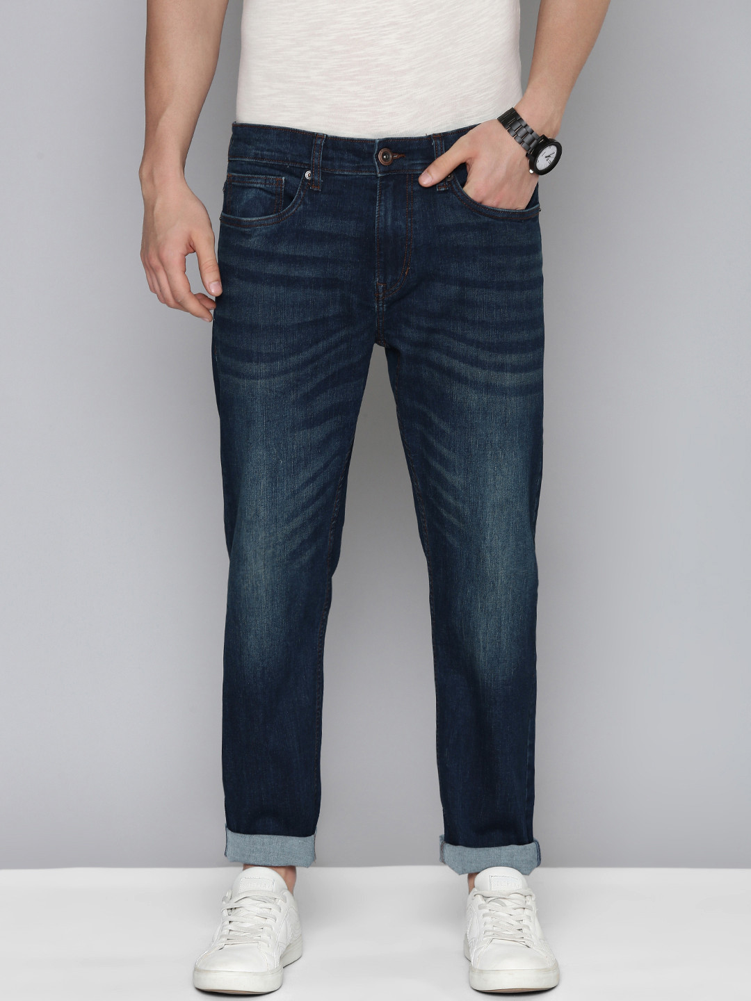 

Flying Machine Men Blue Slim Fit Light Fade Stretchable Jeans