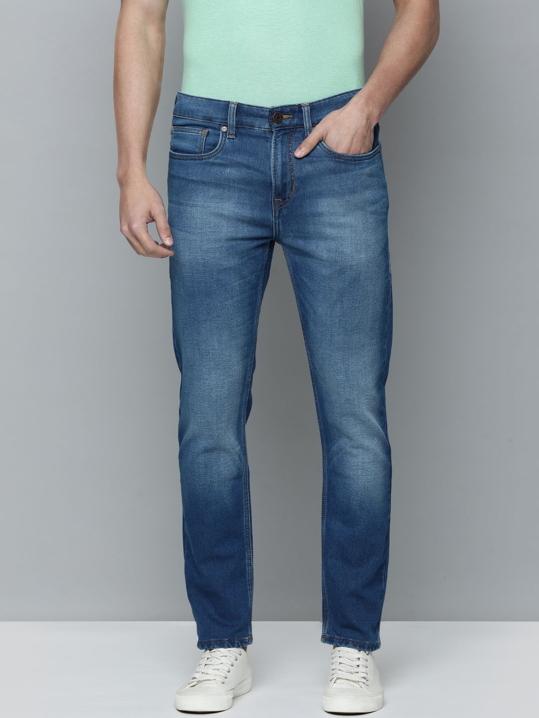 

Flying Machine Men Slim Fit Heavy Fade Stretchable Jeans, Blue