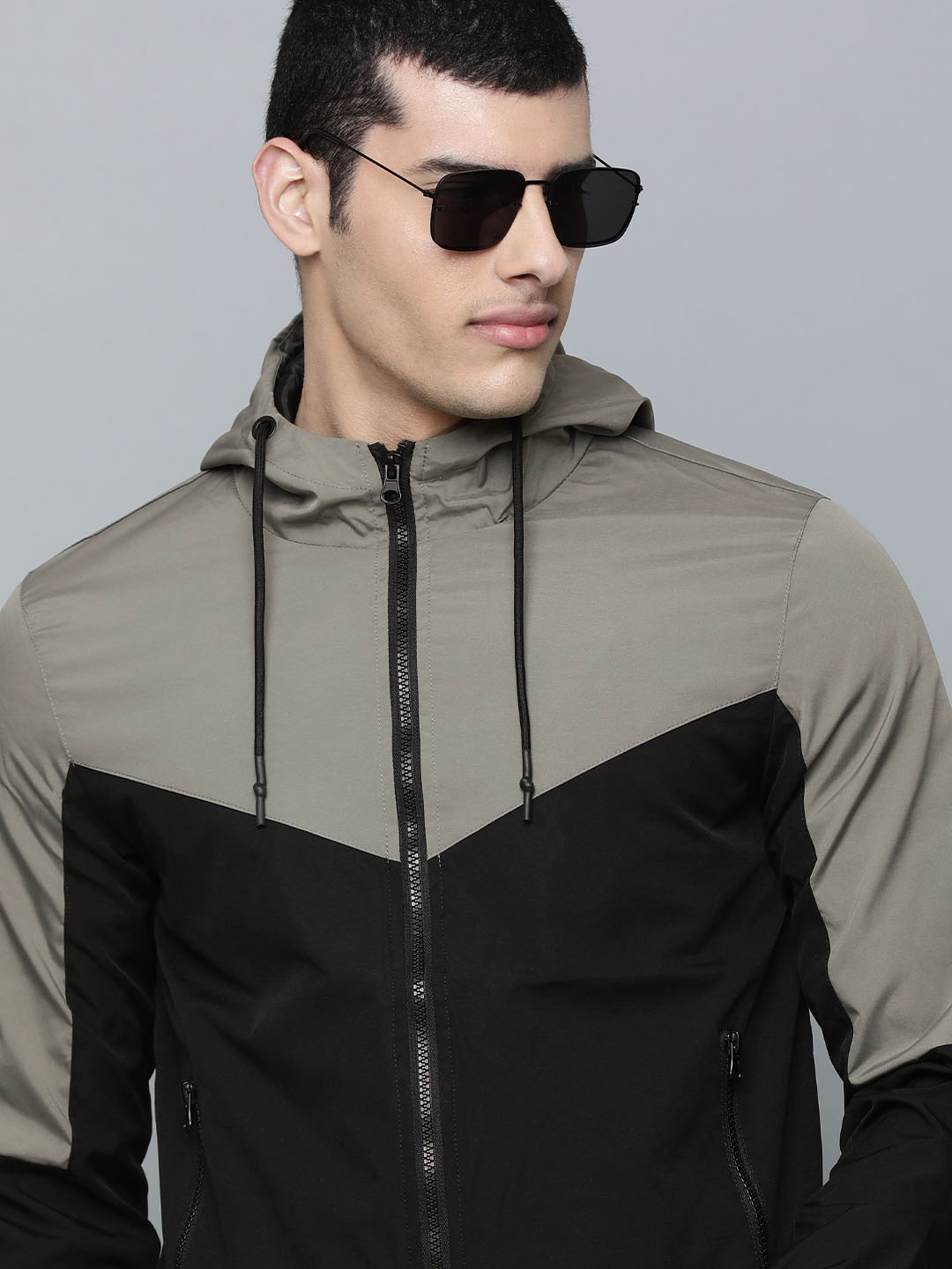 

Flying Machine Men Grey & Black Colourblocked Hooded Bomber Jacket