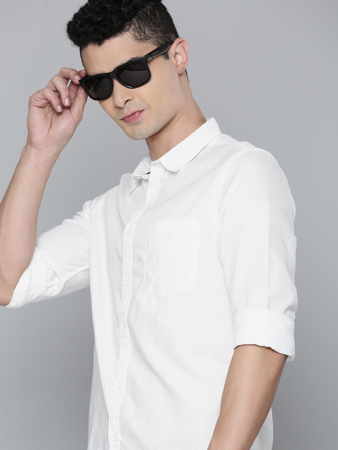 

Flying Machine Men White Slim Fit Solid Opaque Cotton Linen Casual Shirt With Chest Pocket