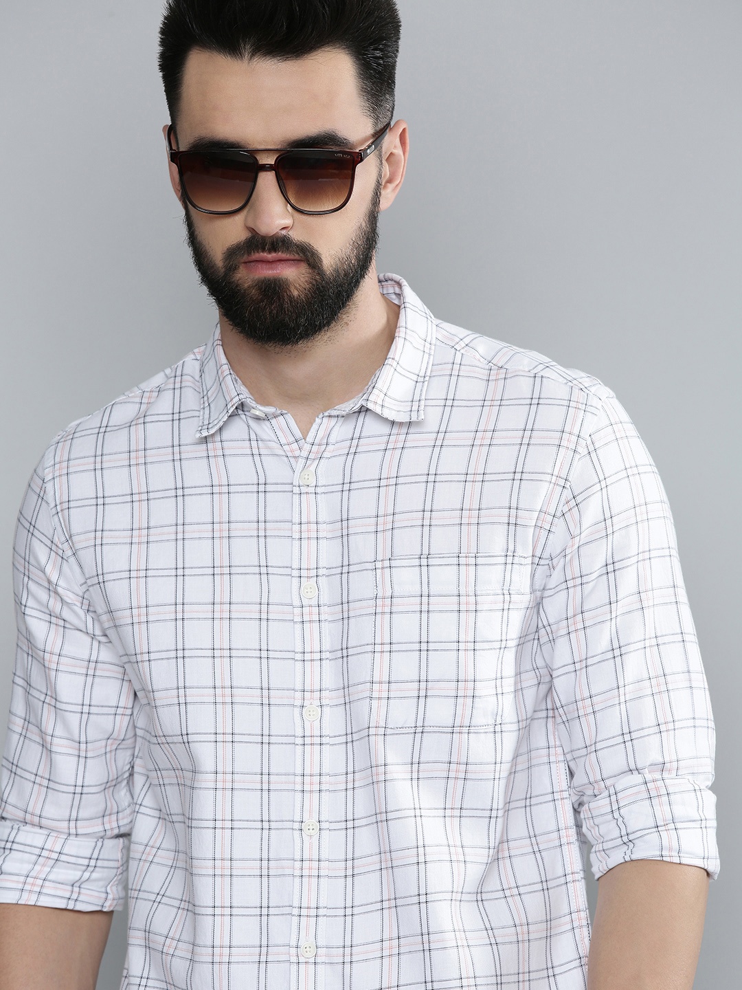 

Flying Machine Men White & Black Slim Fit Tartan Checked Casual Shirt