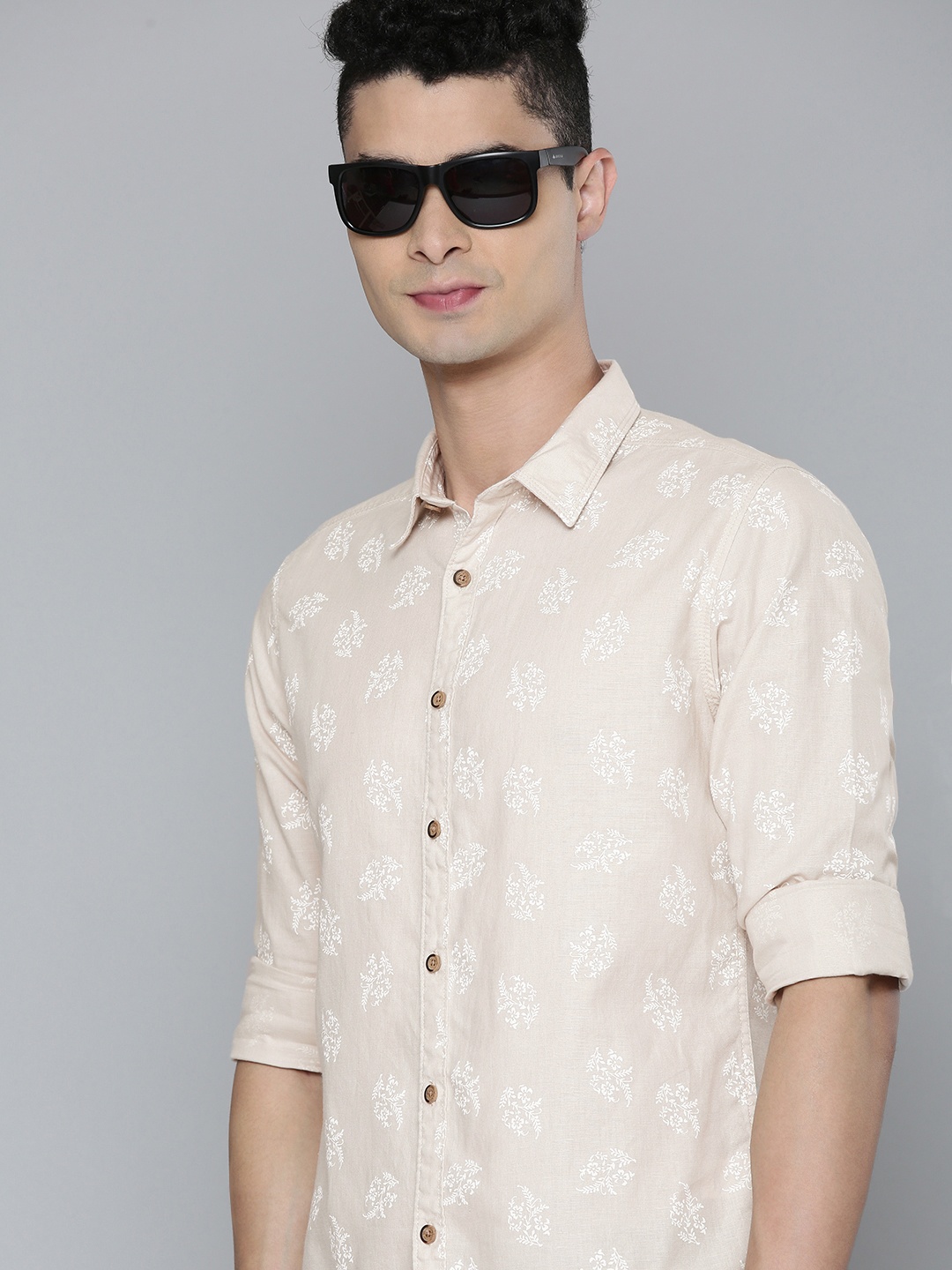

Flying Machine Men Beige Slim Fit Floral Opaque Printed Cotton Linen Casual Shirt