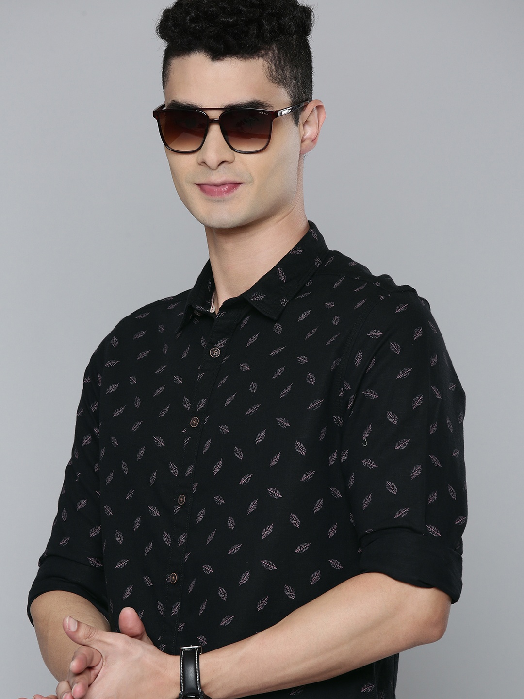 

Flying Machine Men Black Slim Fit Printed Casual Shirt