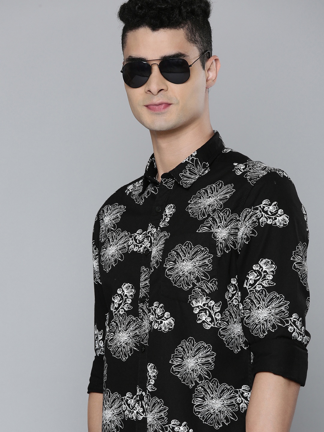 

Flying Machine Men Black Slim Fit Floral Opaque Printed Pure Cotton Casual Shirt