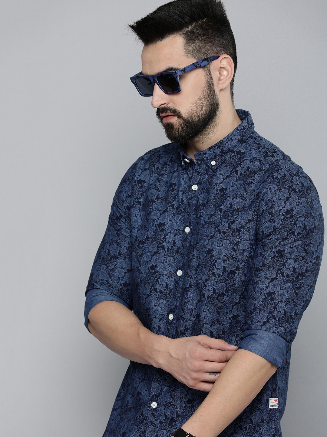 

Flying Machine Pure Cotton Slim Fit Floral Printed Casual Shirt, Navy blue
