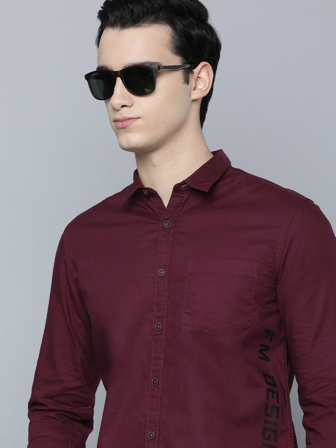 

Flying Machine Men Slim Fit Brand Logo Opaque Placement Print Opaque Pure Cotton Shirt, Burgundy