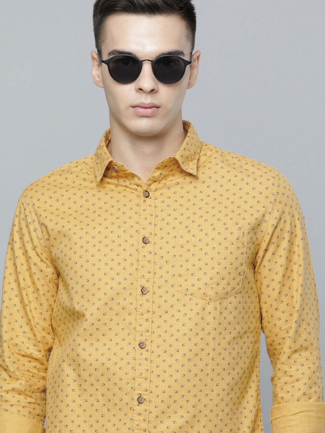 

Flying Machine Men Slim Fit Printed Pure Cotton Casual Shirt, Mustard