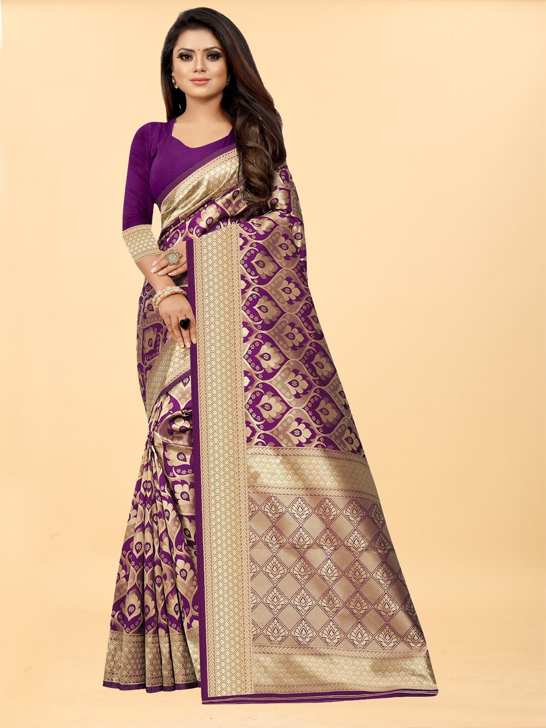 

Hinayat Fashion Purple & Gold-Toned Woven Design Zari Silk Blend Banarasi Saree