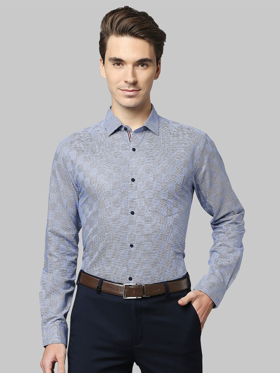 

Park Avenue Men Blue Slim Fit Checked Formal Shirt