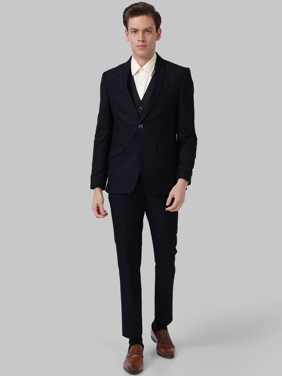 

Park Avenue Men Navy Blue Solid Super Slim Fit 2 Piece Suits