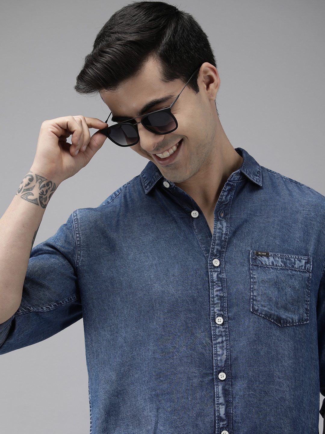 

THE BEAR HOUSE Men Navy Blue Slim Fit Pure Cotton Denim Casual Shirt