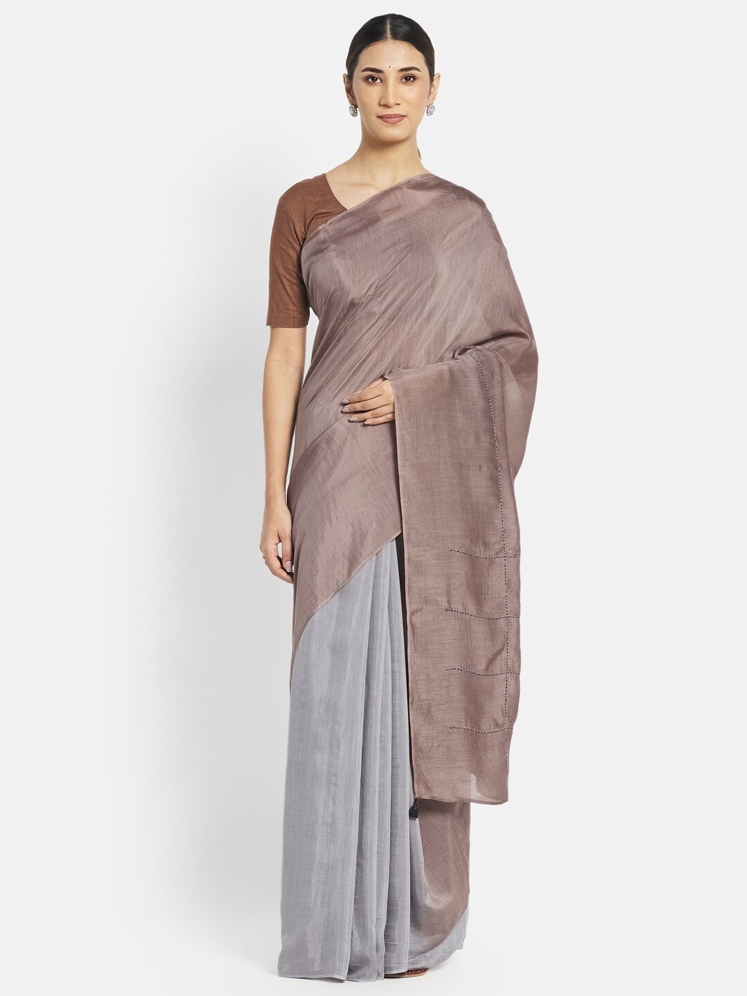 

Fabindia Grey & Beige Saree