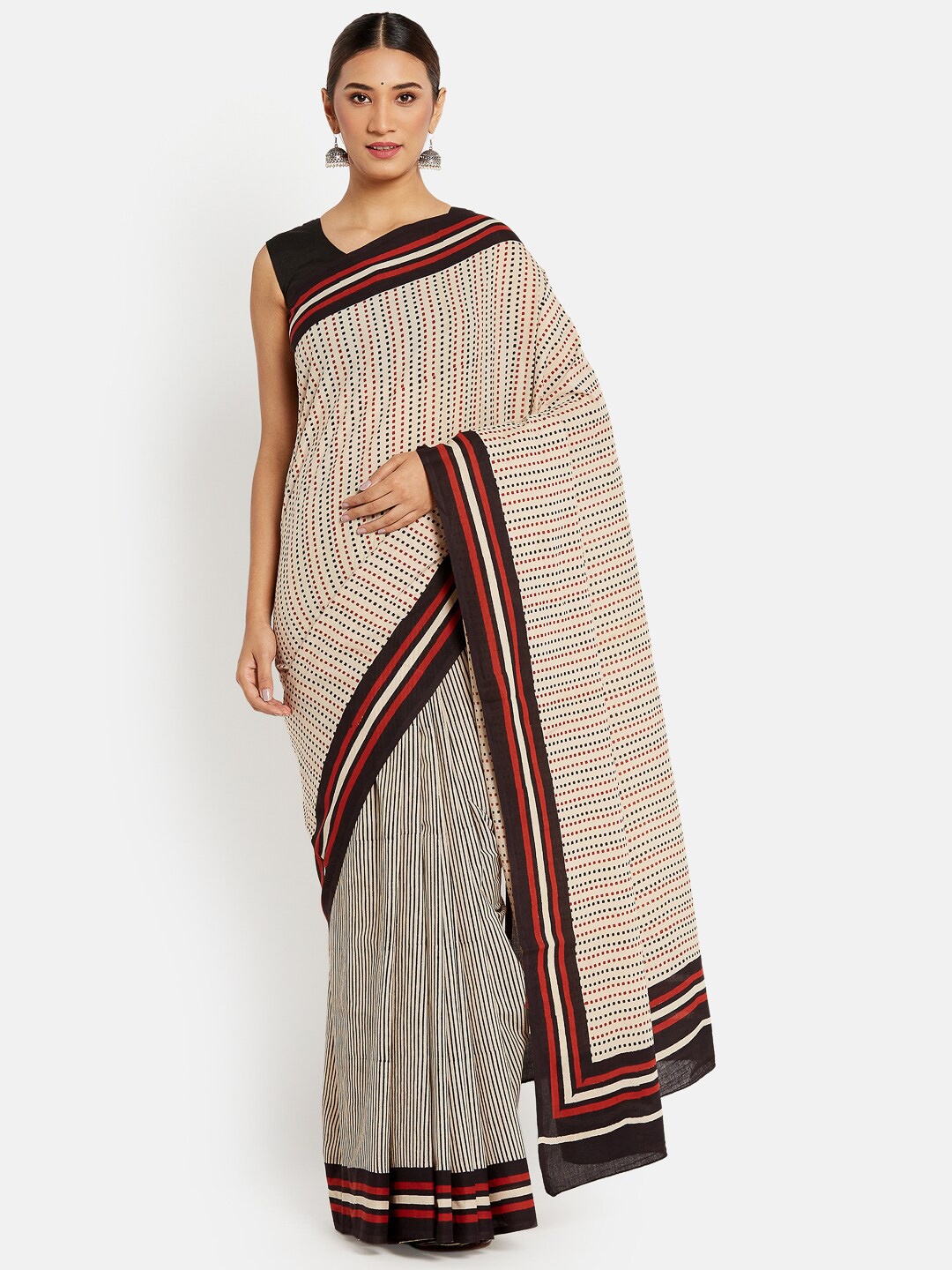 

Fabindia Women Beige & Black Pure Cotton Bagru Printed Saree