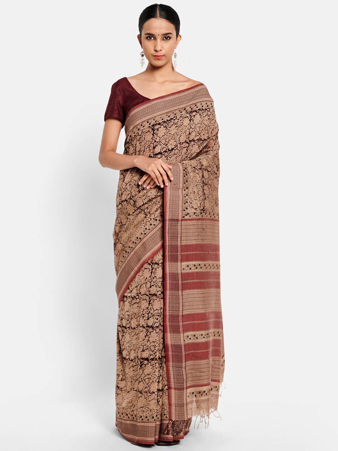 

Fabindia Black & Brown Floral Kalamkari Saree