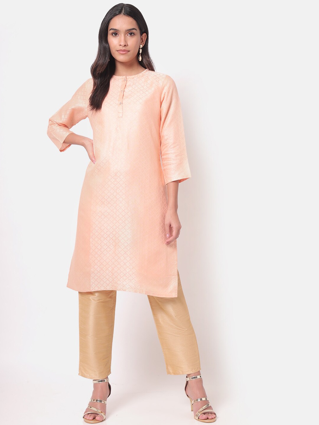 

Saaki Women Peach-Coloured Dupion Silk Kurta with Trousers