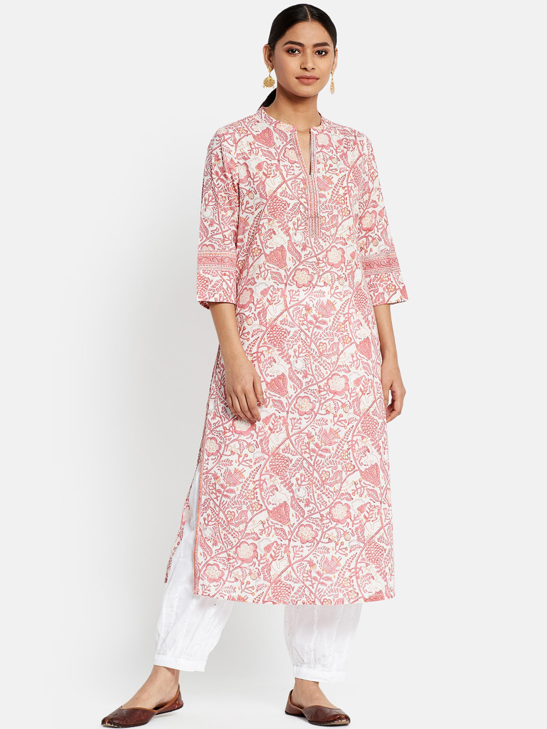 

Fabindia Women White & Pink Floral Printed Pure Cotton Kurta