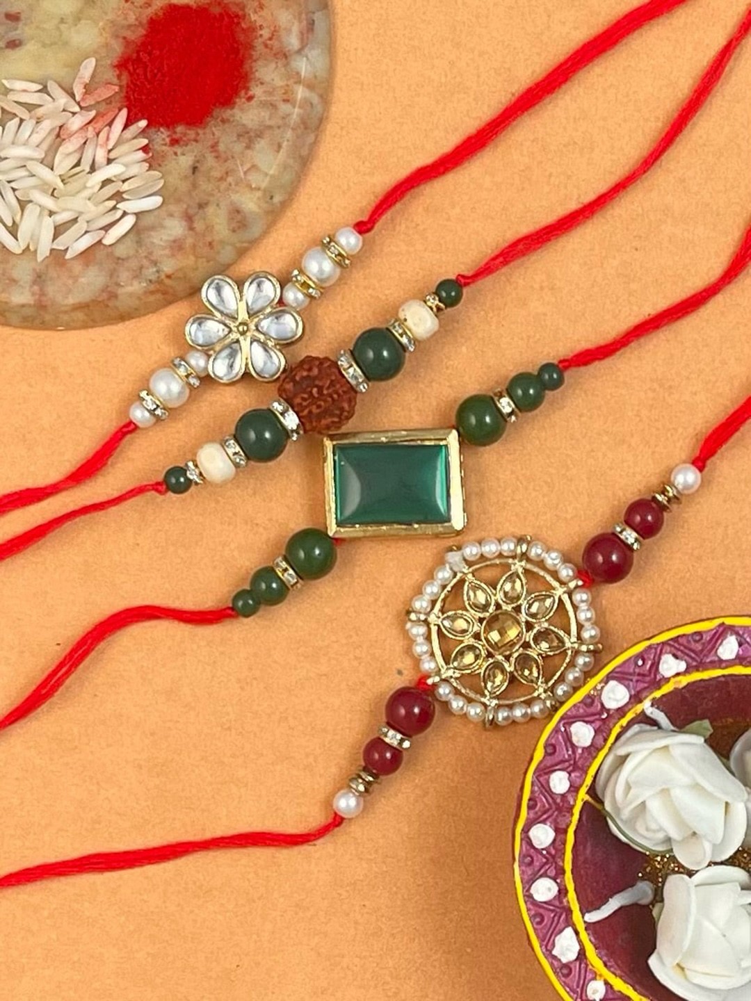 

KARATCART Men Set Of 4 Gold-Plated White & Green Kundan-Studded & Beaded Rakhi
